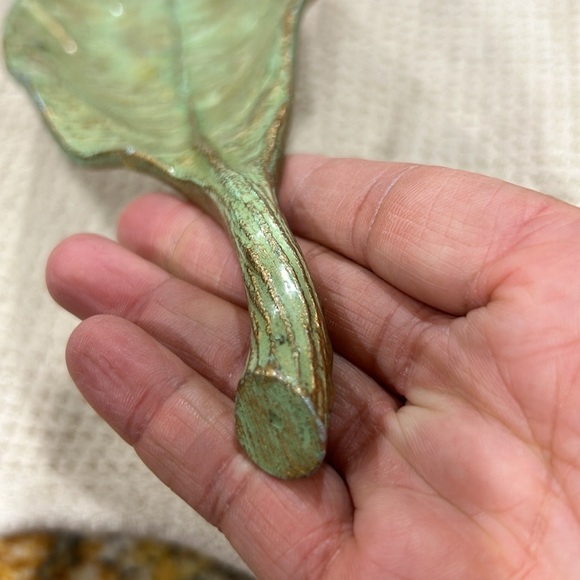 Super Cute Pier 1 Ceramic Leaf - Picture 2 of 4
